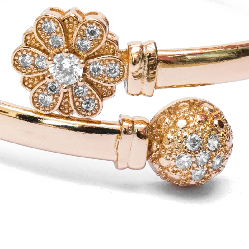 Queen bracelet