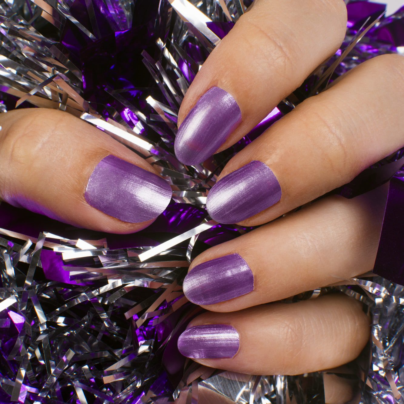 purple-nails-min